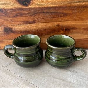 Green short artisan mug, handmade pottery 
3.3’ diameter 3.3’ tall